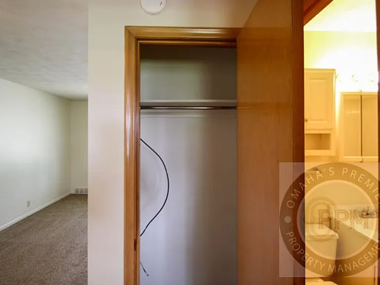 3758 S 82nd St — Photo 16
