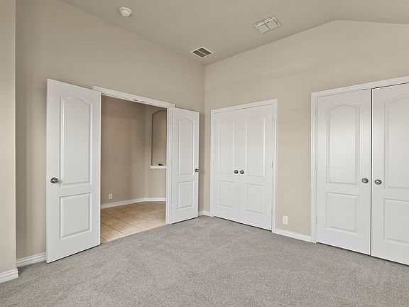 5th image of 4828 Lemon Grove Dr