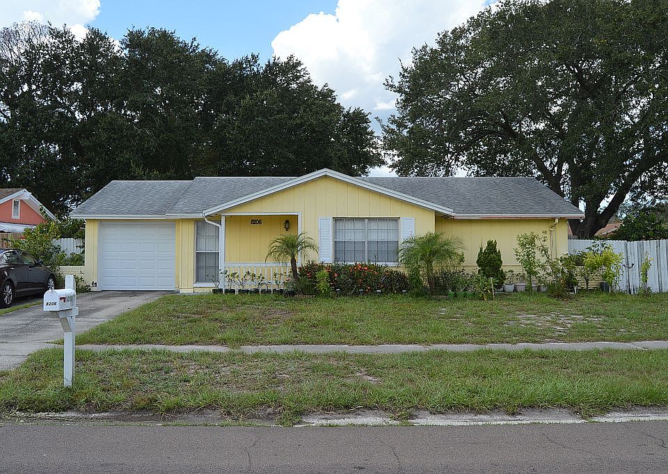1st image of 8206 Pinehurst Cir