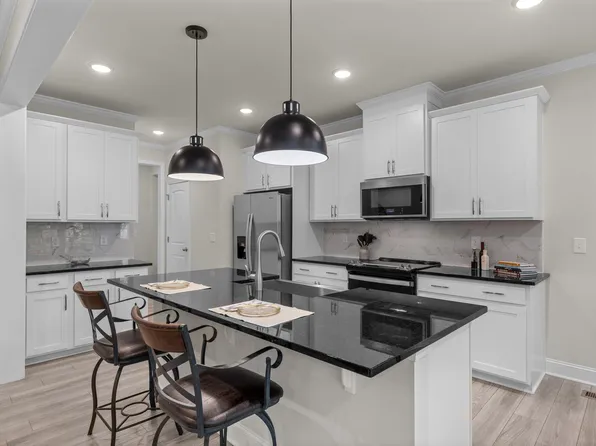 220 Karlov Rd, Garner, NC 27529