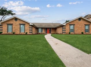 29 Seven Oaks Rd, Marrero, LA 70072