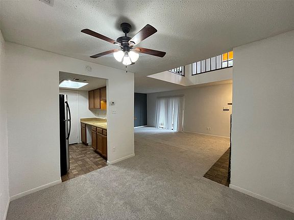 2nd image of 3909 Tanglewilde St #3909
