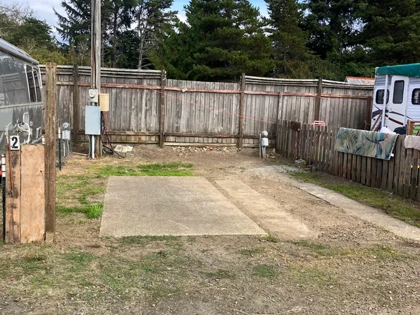 611 Ocean Ave W #Rv-02, Westport, WA 98595