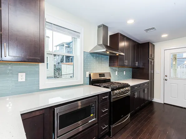 28 Albion St, Medford, MA