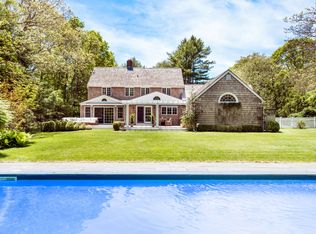 50 Midhampton Ave, East Quogue, NY 11942