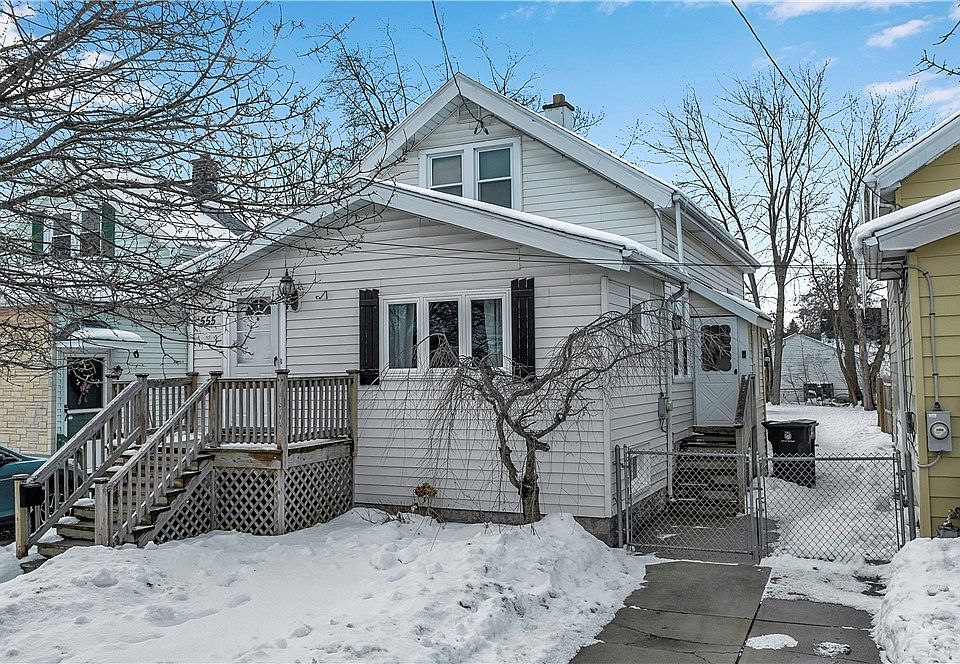 1st image of 555 Marilla St