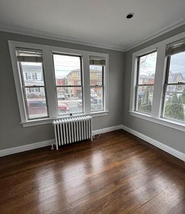 5th image of 1053 McLean Ave