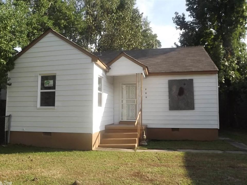 1st image of 706 W 26th Ave