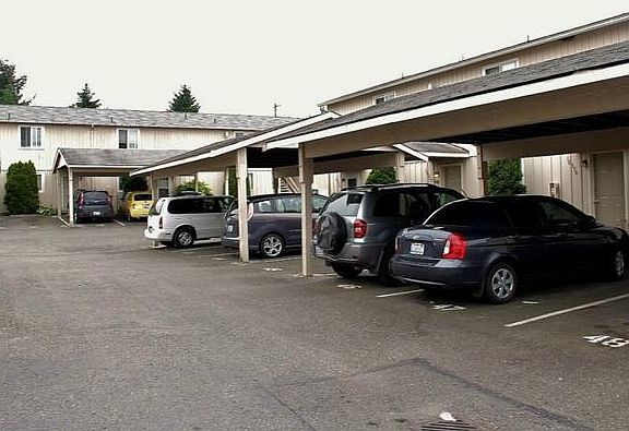 5th image of 10314 15th Avenue Ct E #10314