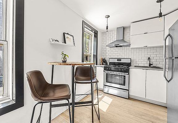 2nd image of 143 Richardson St #2