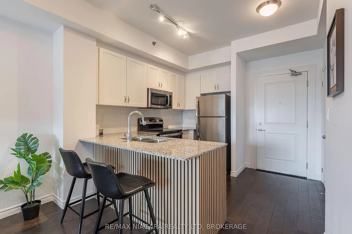 Building Photo - 34 Plains Rd E #203