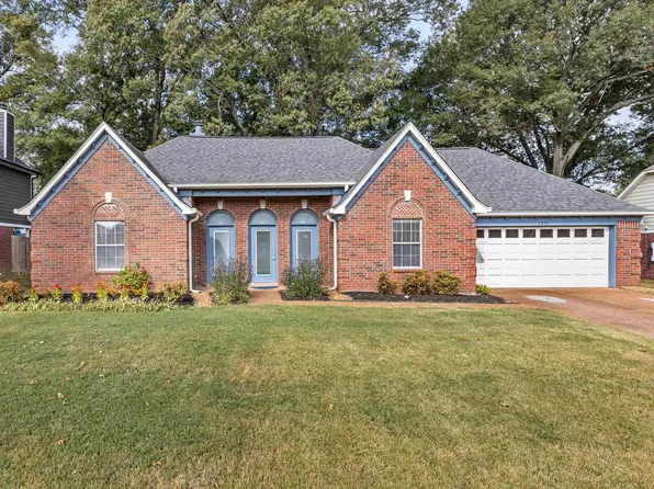 1445 Wolf Pack Dr, Collierville, TN 38017