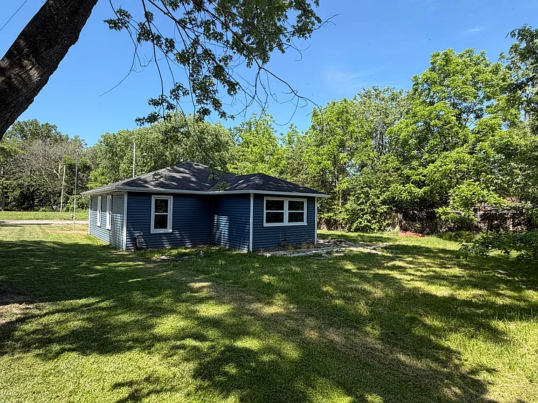 12603 Summerland Ave — Photo 4