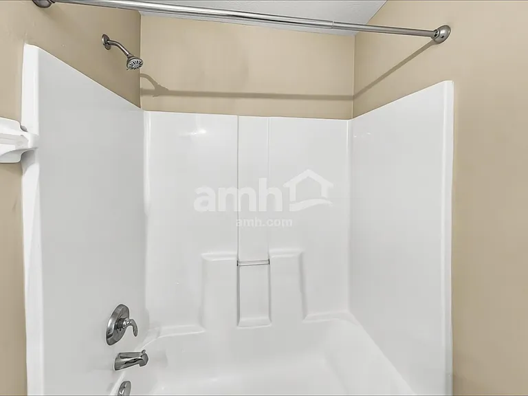 7266 Rondeau Dr — Photo 16