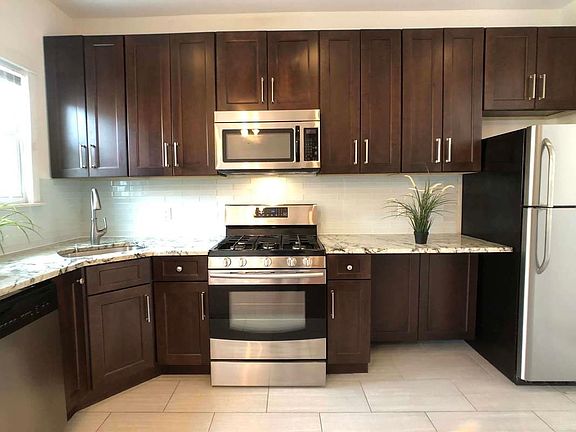 5th image of 266 Martense St #2F