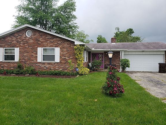 Attached 2-Car Garage