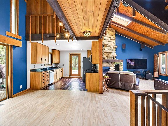 5th image of 26 Appleby Cir