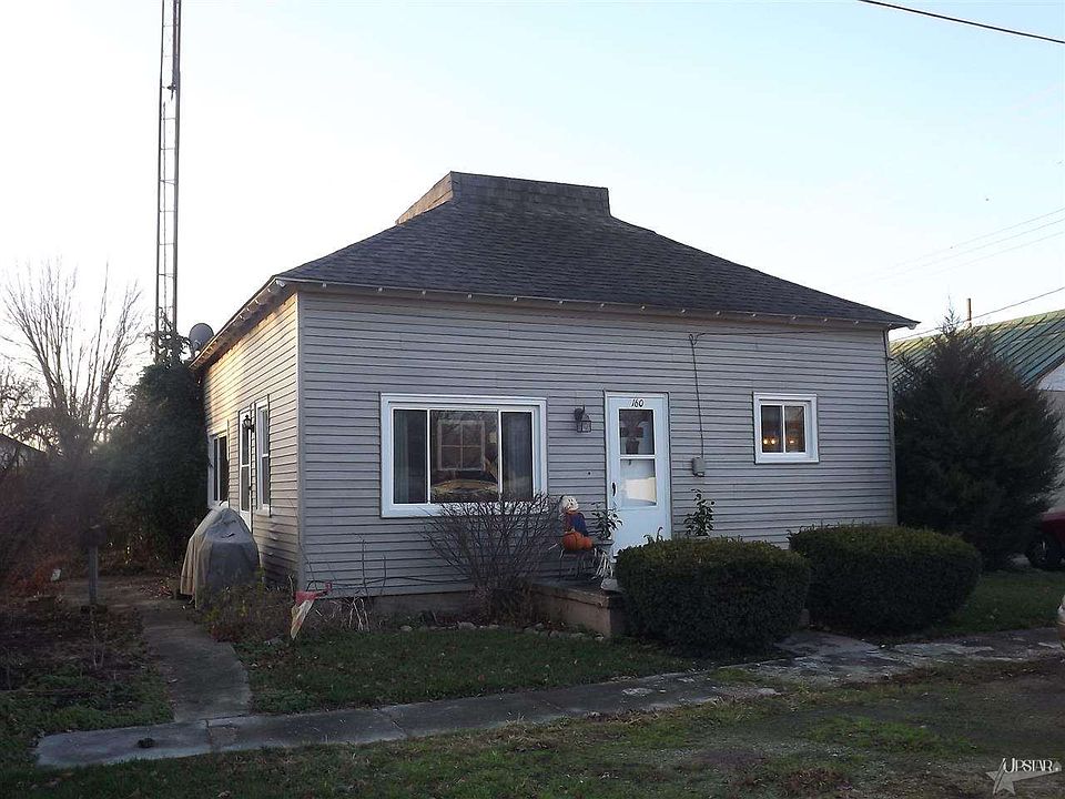 1st image of 160 E Lagro St