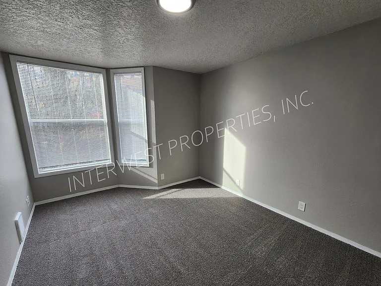 1525 SW 14th Ave #6 — Photo 11