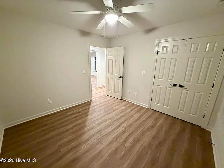 6735 Hill St — Photo 30