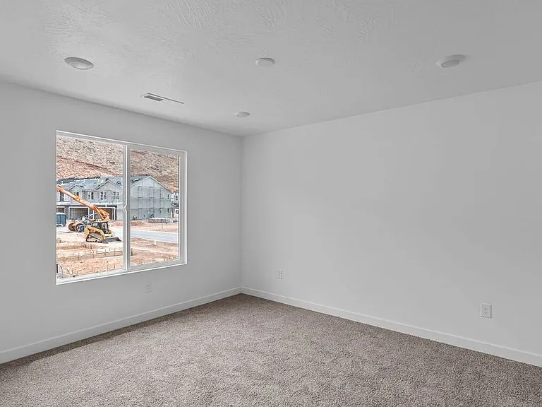 2105 S Wolverine Way — Photo 7