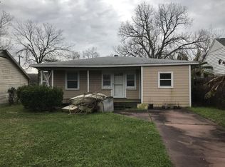 45 18th Ave N, Texas City, TX 77590