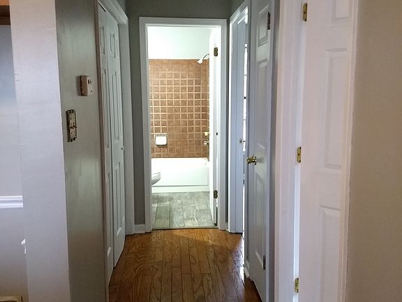 4th image of 953 Keswick Dr