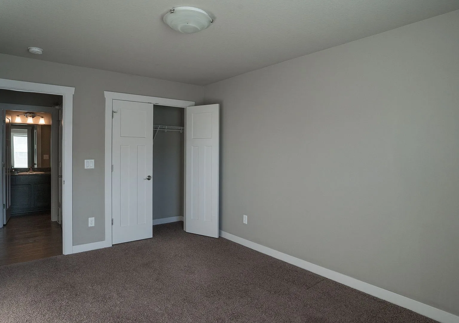 Ironwood Glen Townhomes — Photo 3