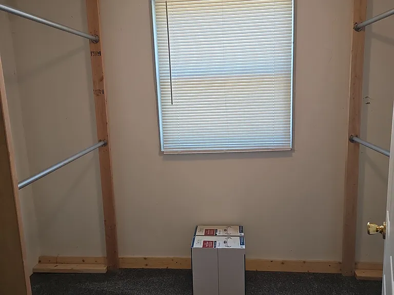 1408 E Oakland Ave — Photo 11