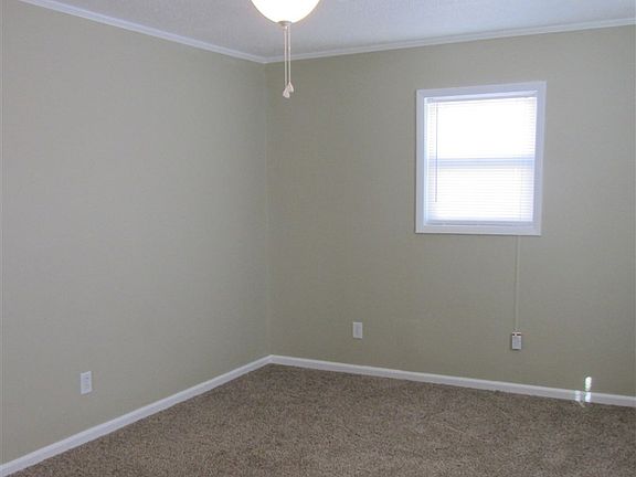 2nd image of 115 Dixie Dr NE