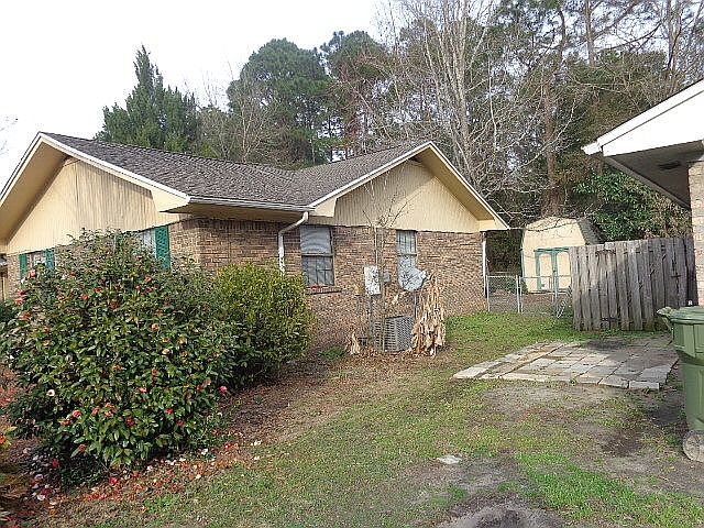 2nd image of 2009 Geralo Ln