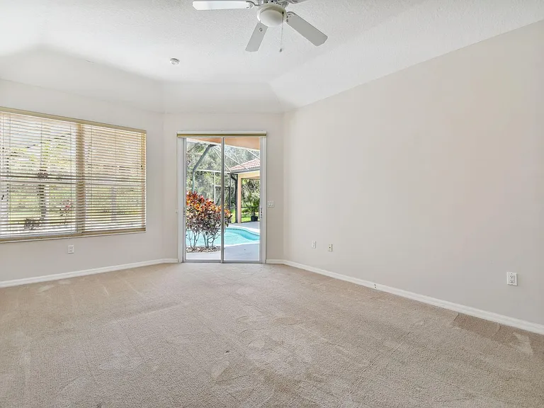 6815 Honeysuckle Trl — Photo 18