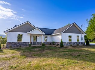 11714 S Main St, Trenton, GA 30752