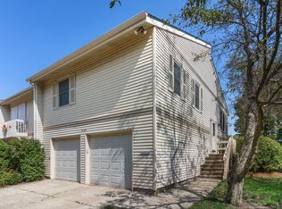 1539 Elder Dr, Aurora, IL 60506