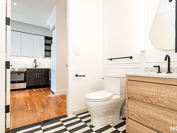 3rd image of 321 Wythe Ave #1707