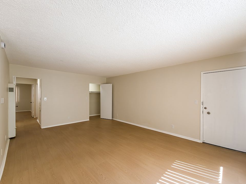 1st image of 611 E Verdugo Ave #E