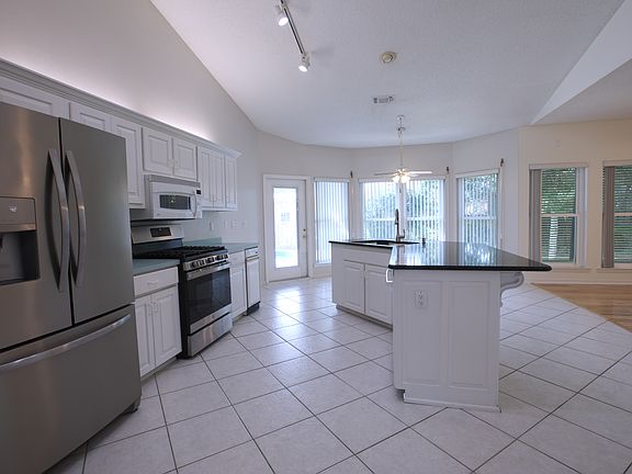 5th image of 4025 Teal Way