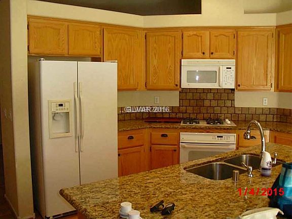3rd image of 915 Dover Glen Dr