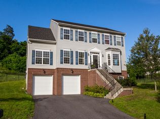 17751 Tweezer Ct, Dumfries, VA 22026