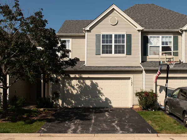1137 Clover Dr, Minooka, IL 60447