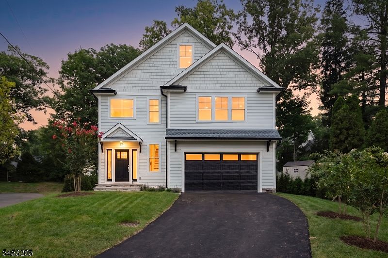 1st image of 21 Woodruff Ct