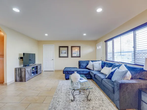 188 S Lincoln Ave APT 3, El Cajon, CA 92020