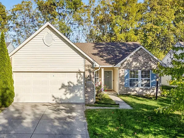 18984 Prairie Crossing Dr, Noblesville, IN 46062