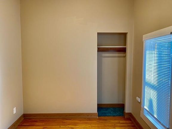 2nd image of 709 W 24th St