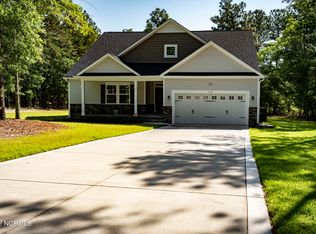 105 Bexley Ct, West End, NC 27376