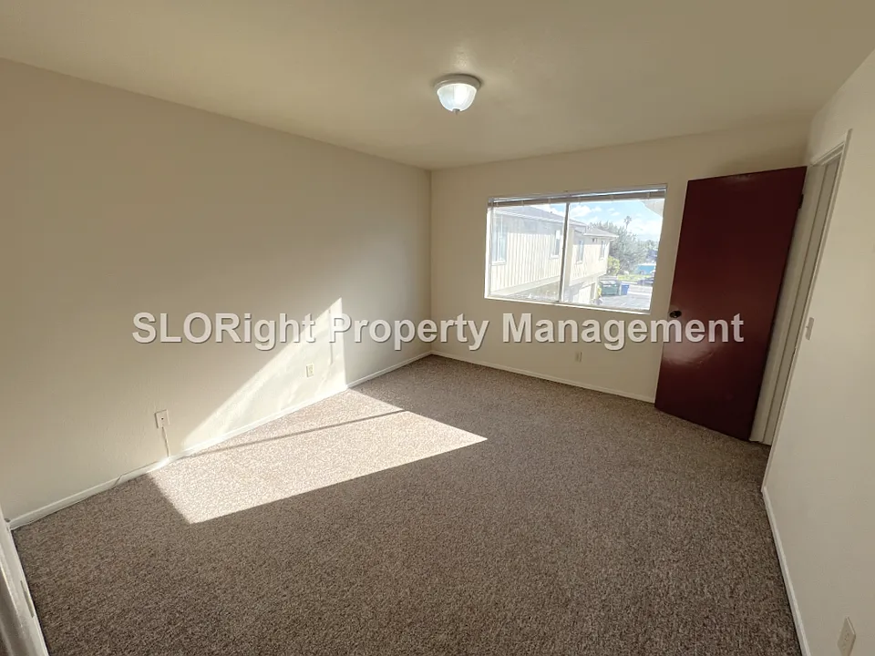 1955 Paso Robles St #E