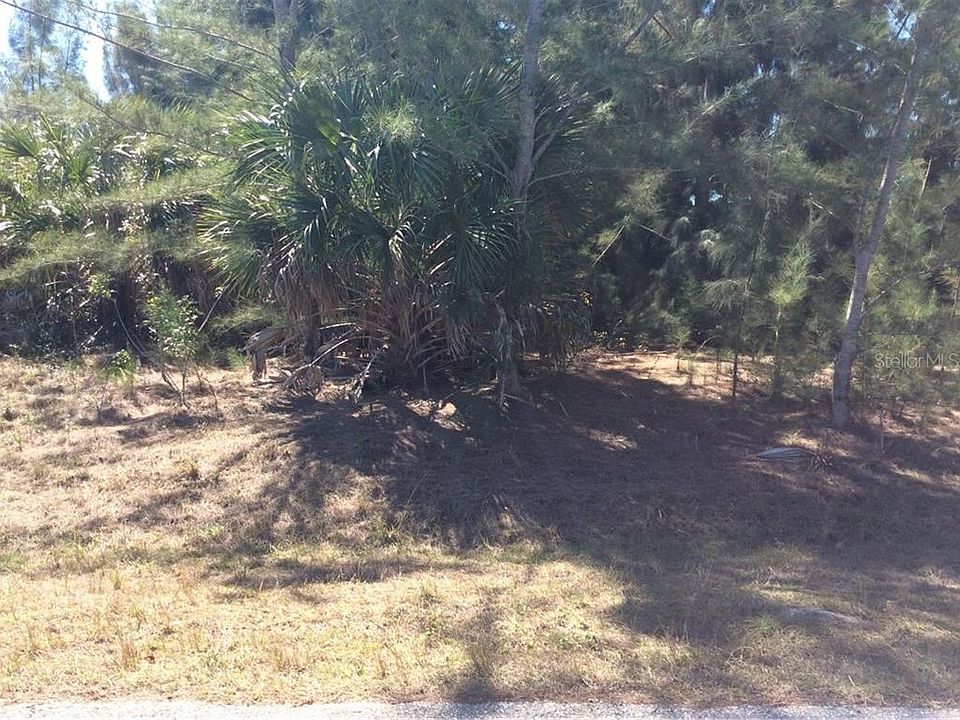 2nd image of 15483 Melport Cir