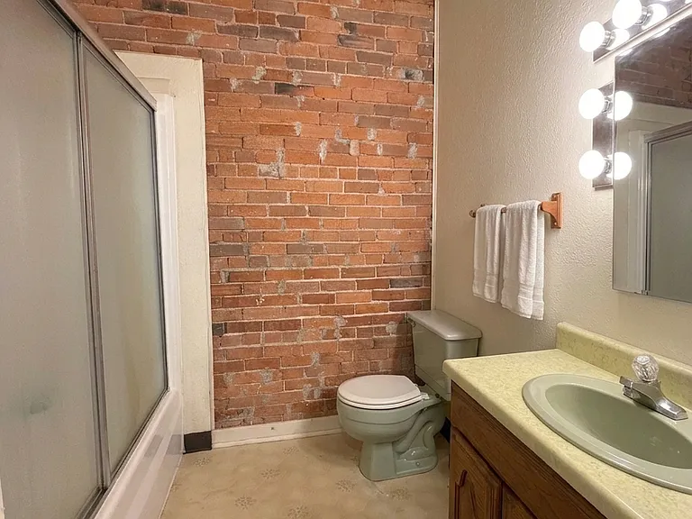 115 E Ivinson Ave #D — Photo 7