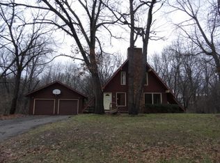 3334 Quiet Valley Ln, Rockford, IL 61109