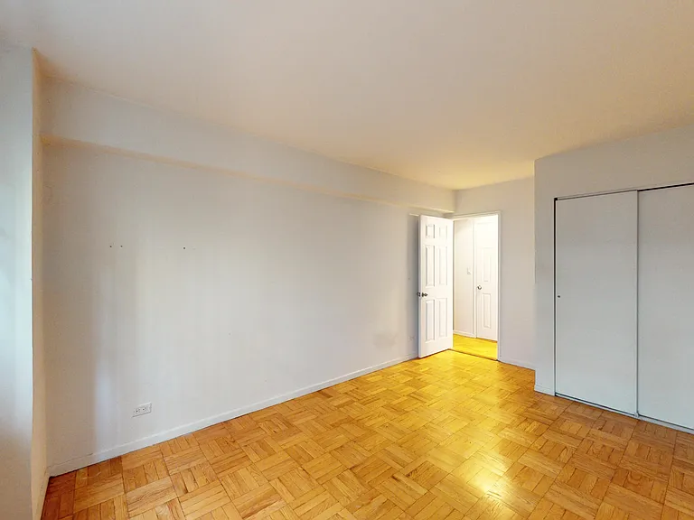 333 E 75th St #1D — Photo 11